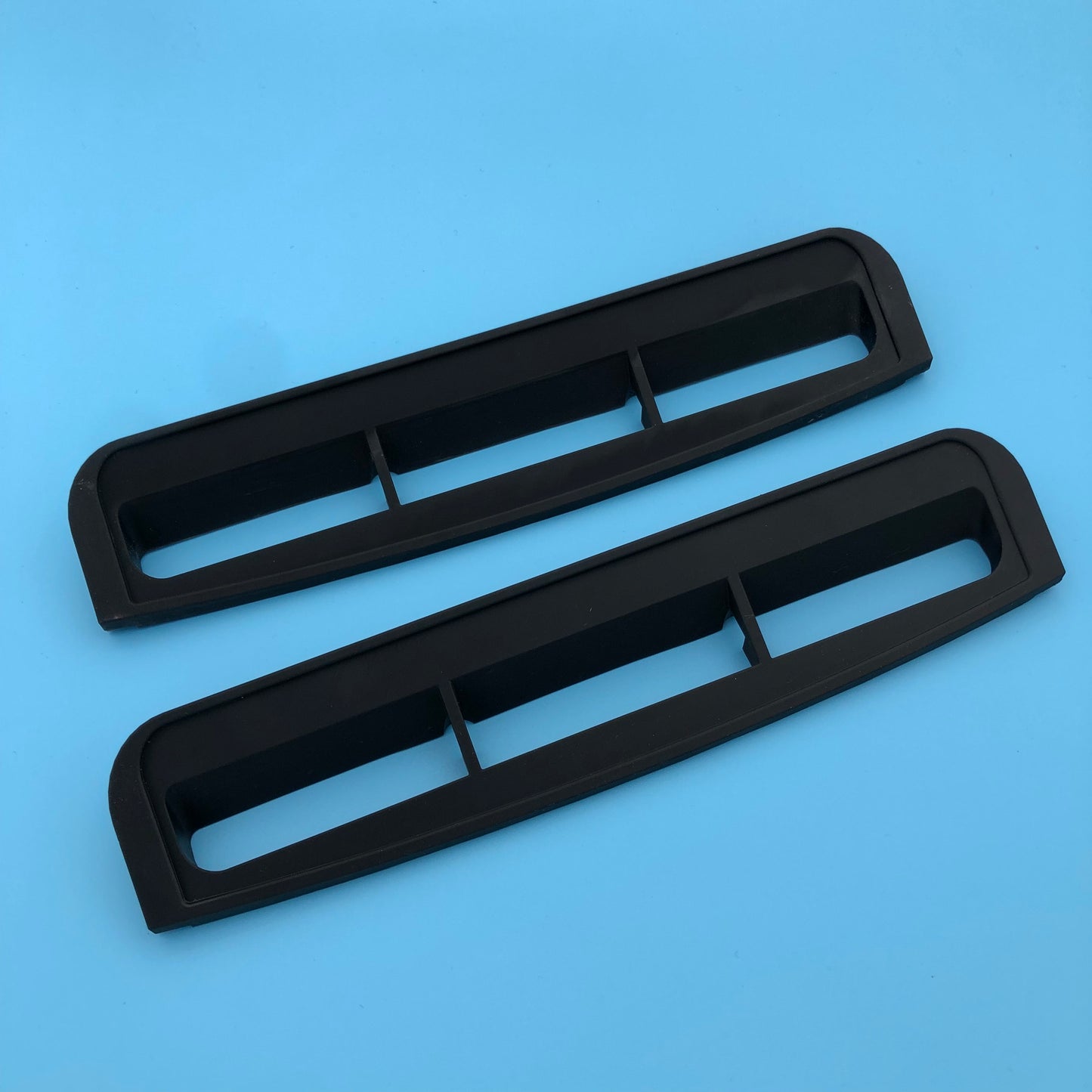 Classic Mini Demister Vent Surround for Padded Top Dash Rail - CZH623