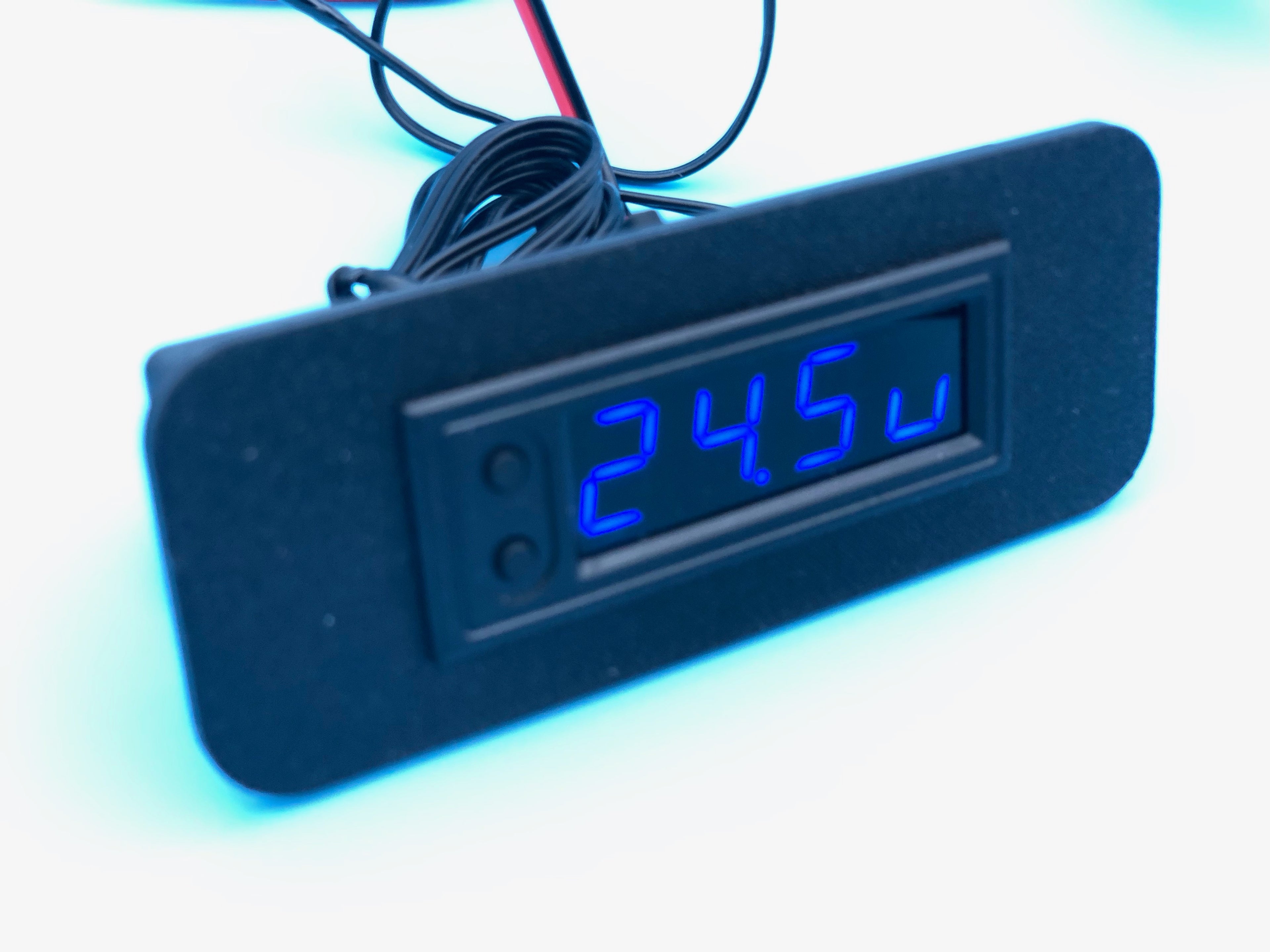 Top Dash Rail Clock